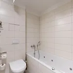 Duenenresort In Binz, Strandnahe Und Moderne Mit Balkon Und Mit Meerblick, Apartmán
