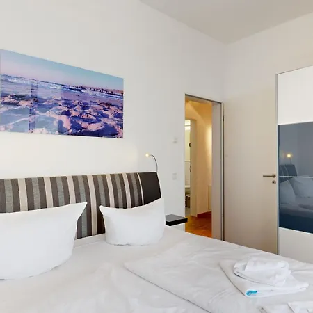 DünenResort in Binz, strandnahe und moderne FeWo mit Balkon und mit Meerblick,