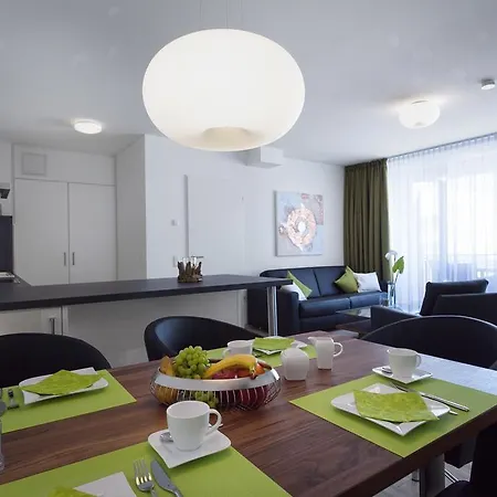 Apartment DünenResort in Binz, strandnahe und moderne FeWo mit Balkon und mit Meerblick,