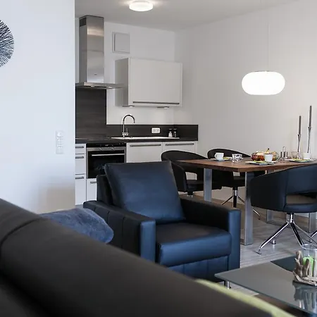 DünenResort in Binz, strandnahe und moderne FeWo mit Balkon und mit Meerblick, * Binz